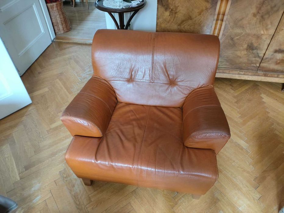 Brązowy fotel skórzany (używany)