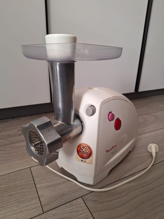 Продається м'ясорубка Moulinex HV8 1700 W,електрична, 1500 грн