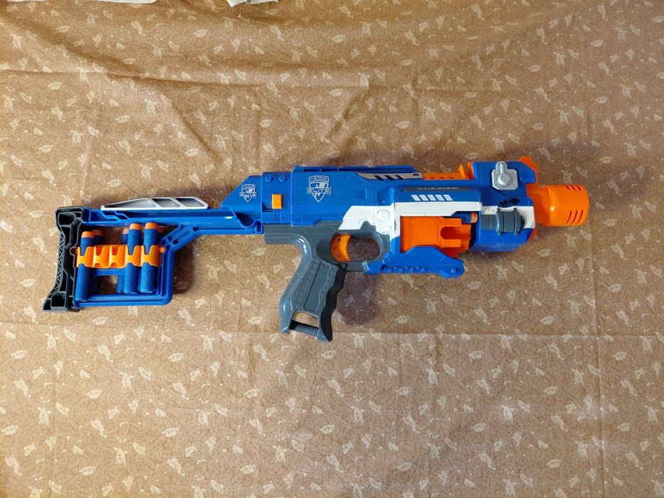Colecção de pistolas Nerf