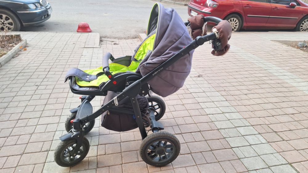 Продам детскую коляску Pajero с 2мя люльками