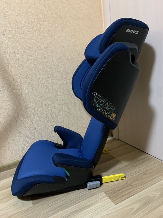 Автокресло-Бустер  Maxi-Cosi Morion i-Size 3-12 лет