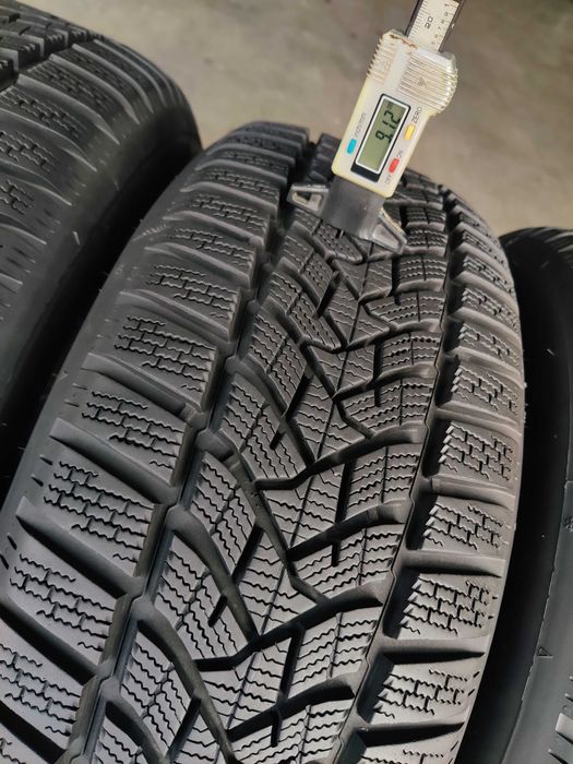 R18 235 40 шини зимові Dunlop Winter Sport 5 гарний стан преміум шини