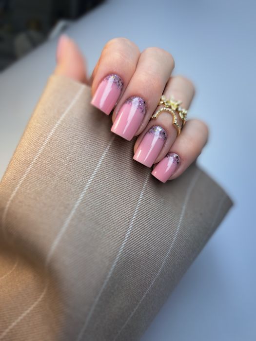 Manicure żelowy/hybrydowy