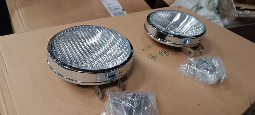 Fiat 126p 125p polonez halogeny chromowane Wesem nowe oryginalne