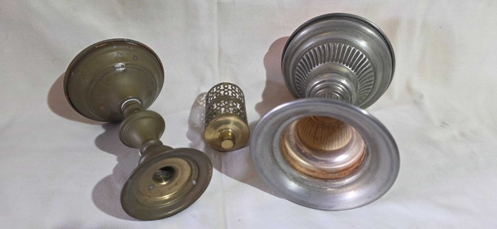 Castiçais Casquinha e Latão