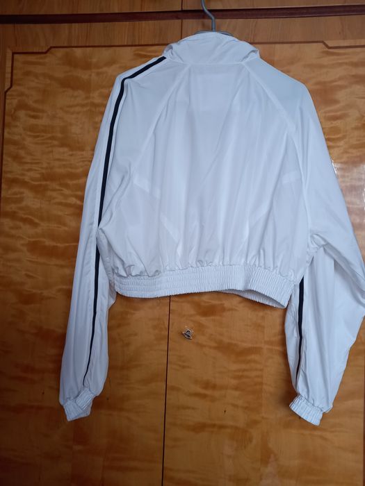 Biała kurtka wiosenna bomberka M