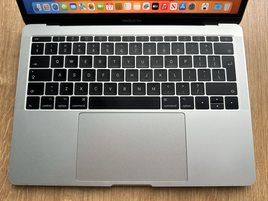 Apple Macbook Pro 13 2017 silver