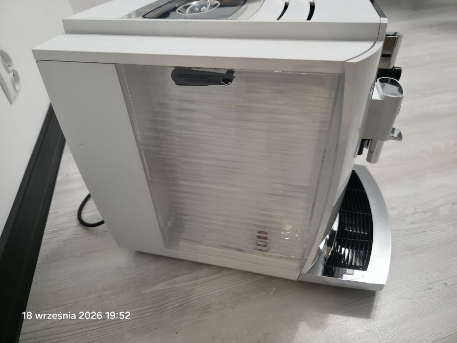 Ekspres Jura E6/E8  Piano Black