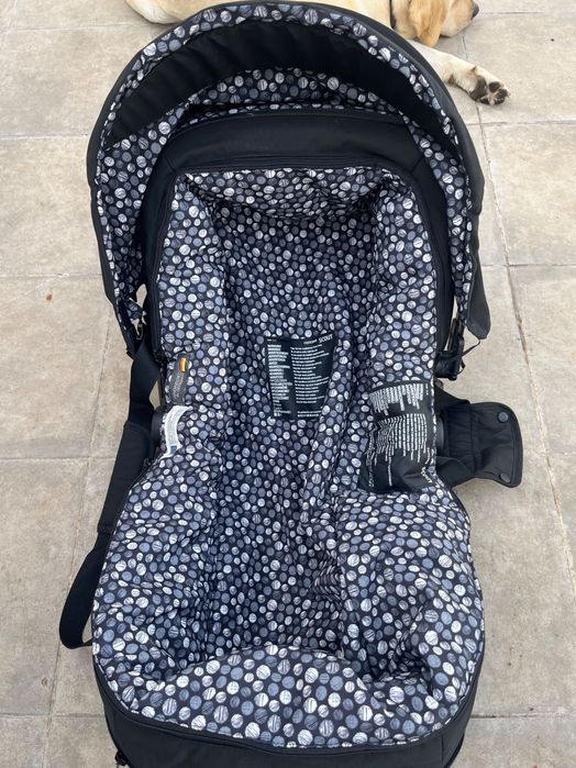 Carrinho bebé 3 em 1