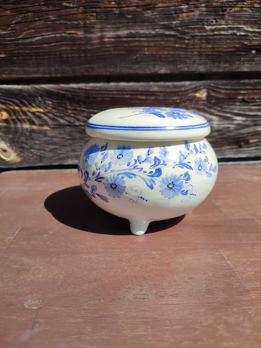 Ceramiczne puzderko - bomboniera - ręcznie malowana - podpis - design - L5