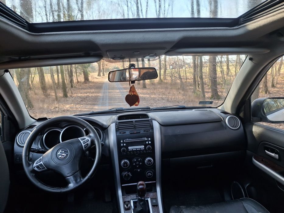 Suzuki Grand Vitara 4x4  2.0benzyna LPG skóry bixenon  climatronic
