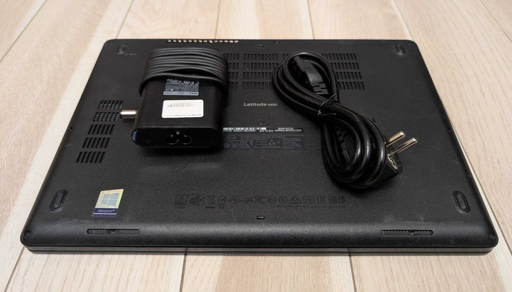 Ноутбук Dell Latitude 5490 i5 16GB 256GB SSD FullHD Windows 11 Pro