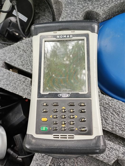 Spectra Precision EPOCH 50 GNSS RTK + NOMAD + tyczka + walizka gps