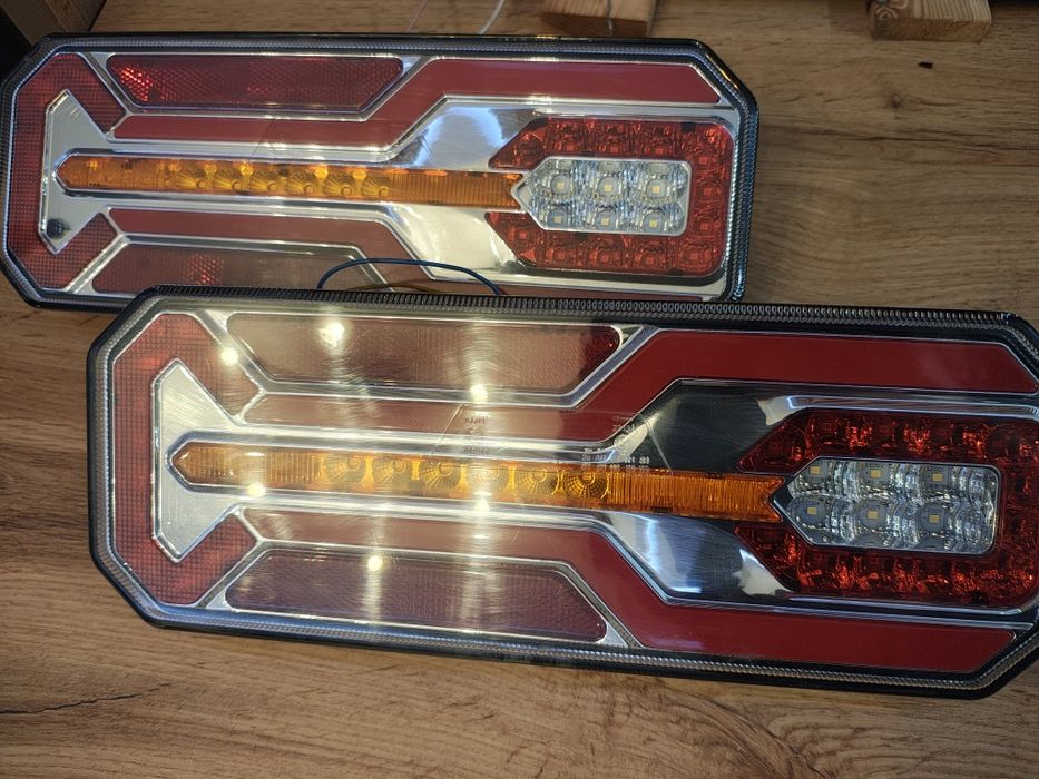 Lampa Tylna Zespolona LED Dynamiczny Kierunek