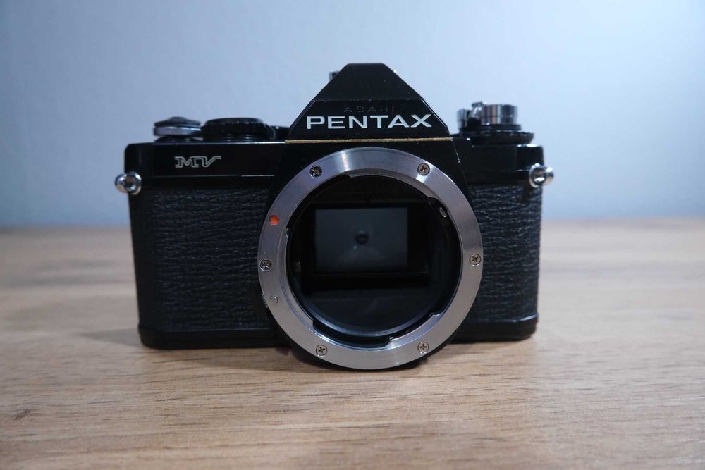 Pentax MV Sunagor Auto Zoom 80-200mm f/4.5-5.5, aparat analogowy