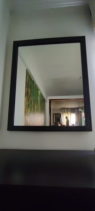 Conjunto cómoda e espelho