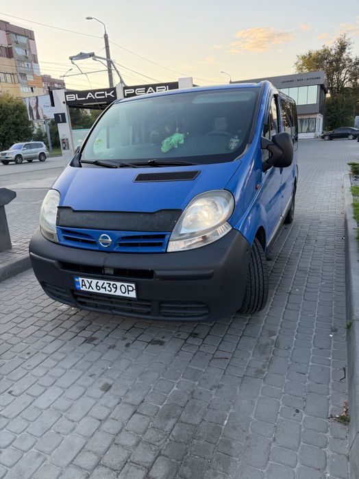 Авто Нісан Примастар