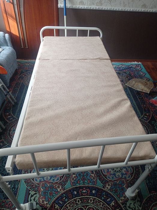 Ліжко медичне трансформер