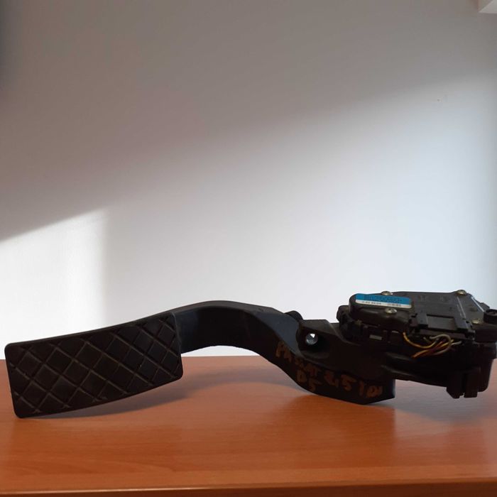 Pedał gazu Volkswagen Passat B5 Nr.4