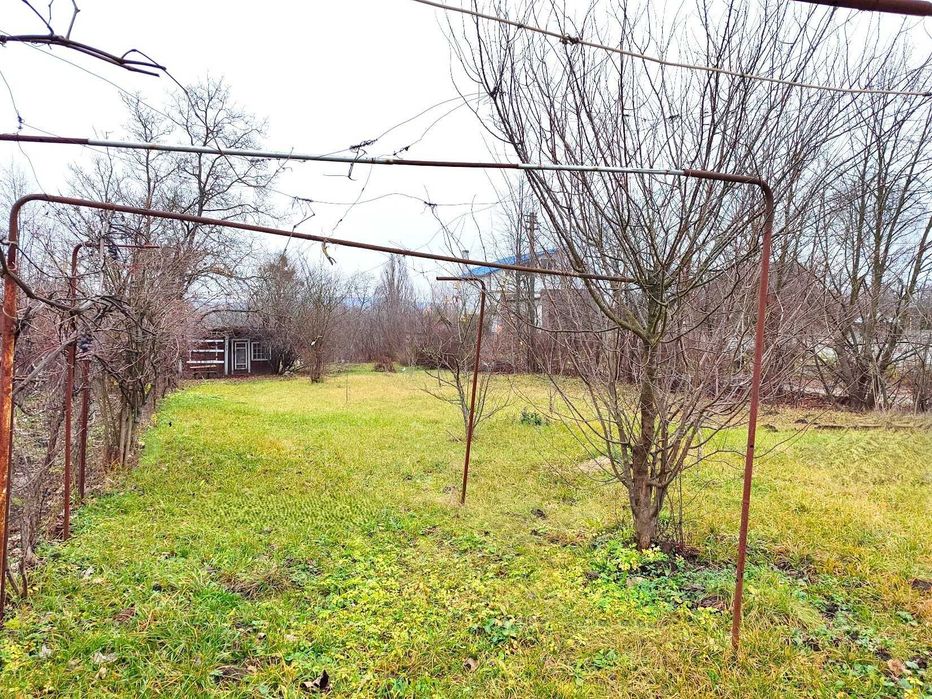 Продається земельна ділянка на вул. Гайова (зупинка маршрутки 10-А)