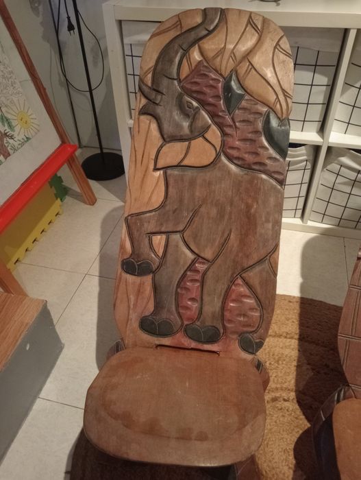 Bancos feitos à mão