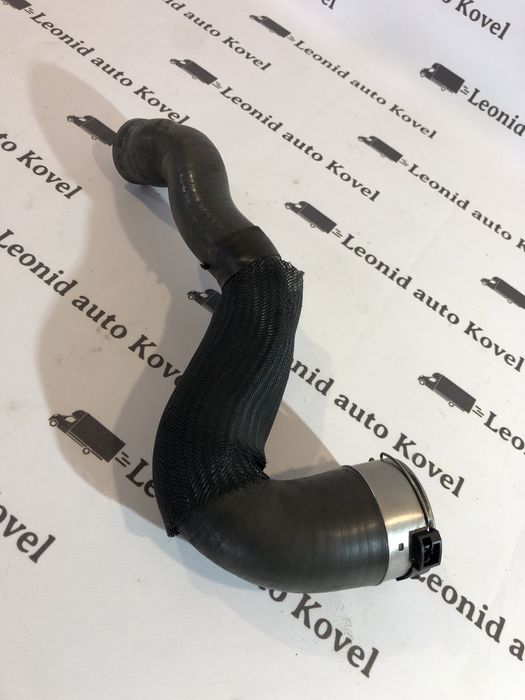 Патрубок інтеркуллера нижній Renault Master 3, Opel Movano 2.3dci