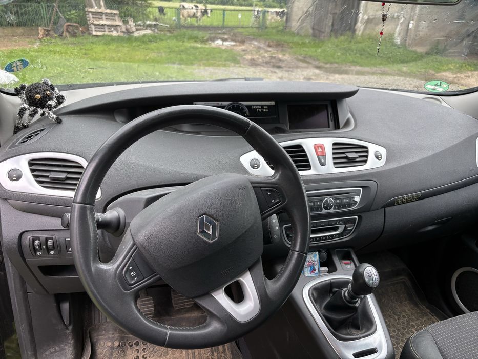 Renault Scenic 1.9 DCI 131 km