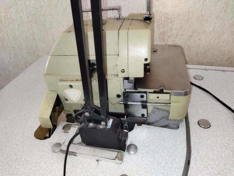 Оверлок промисловий PROTEX TY-757