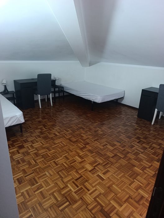 Alugo quarto Leiria