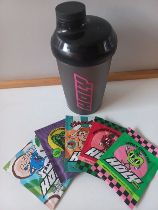 Shaker z logo holy + mix 5 saszetek