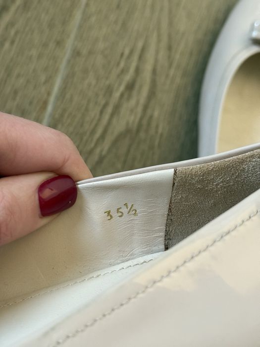 Prada оригінал Італія нюдові лаковані балетки туфлі