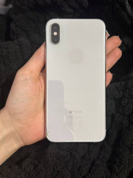 Продам Xs в нормальном состоянии ,поменяня батарея .