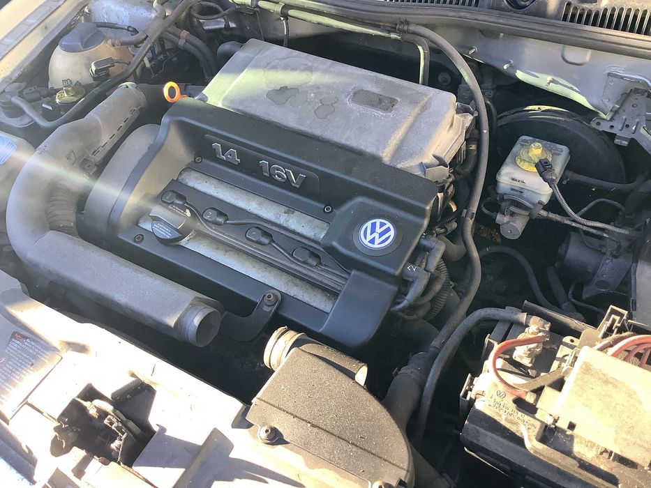 Volkswagen Golf IV 1.4 16v - 2001 - Para peças