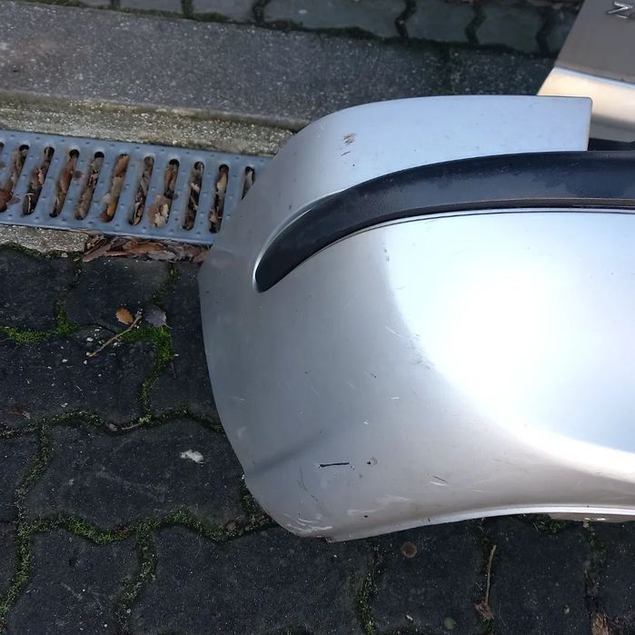 Mala e para choques tras opel zafira A