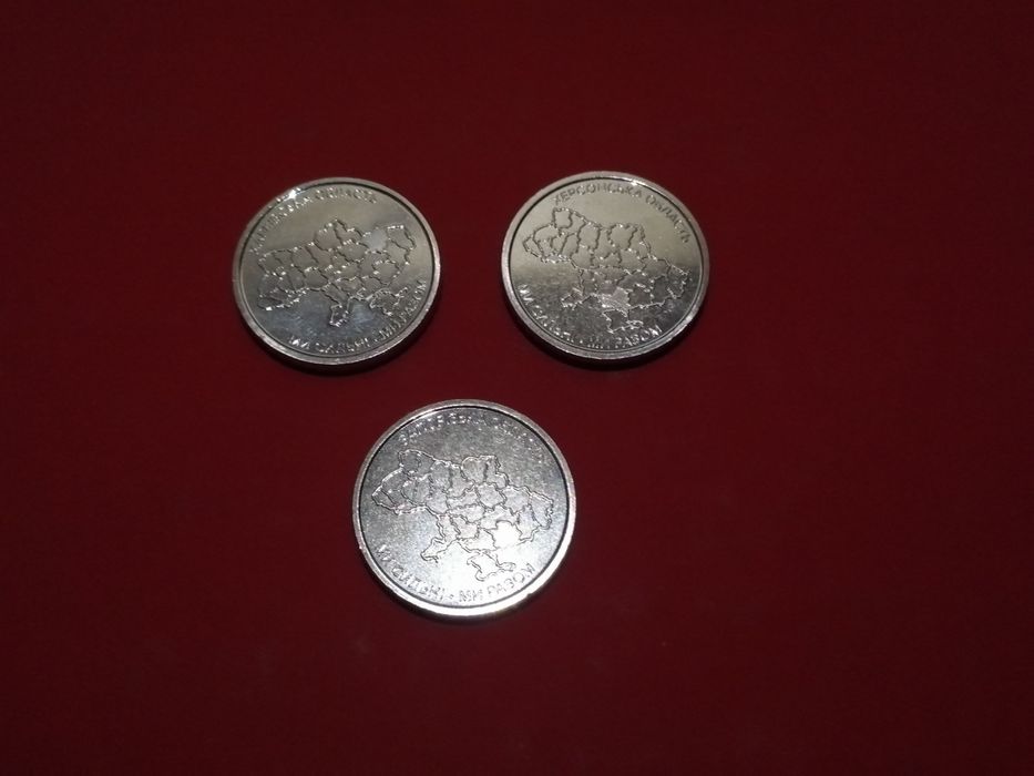 10 гривень 2026  з ролів 5 копійок 2003