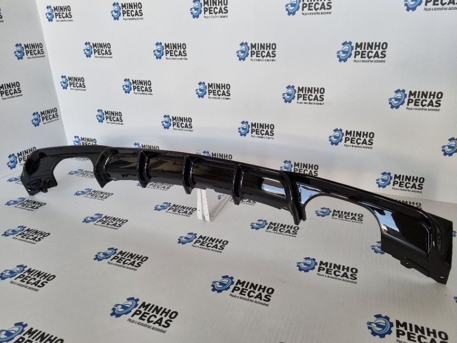Difusor Traseiro BMW (F30/31) M-Performance Saídas Duplas