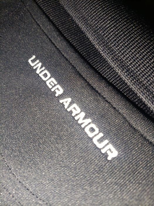 Under Armour поло