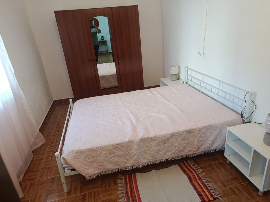 Casa Típica T2 com Terreno | São Marcos da Serra | Arrendamento Anual