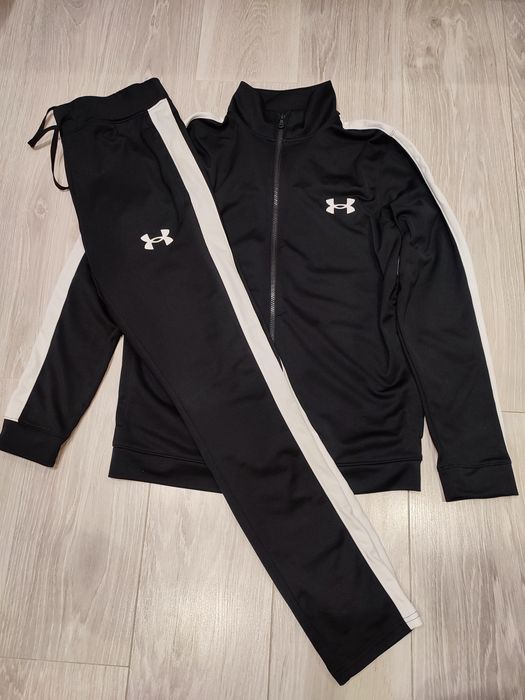 Костюм спортивный Under Armour новый