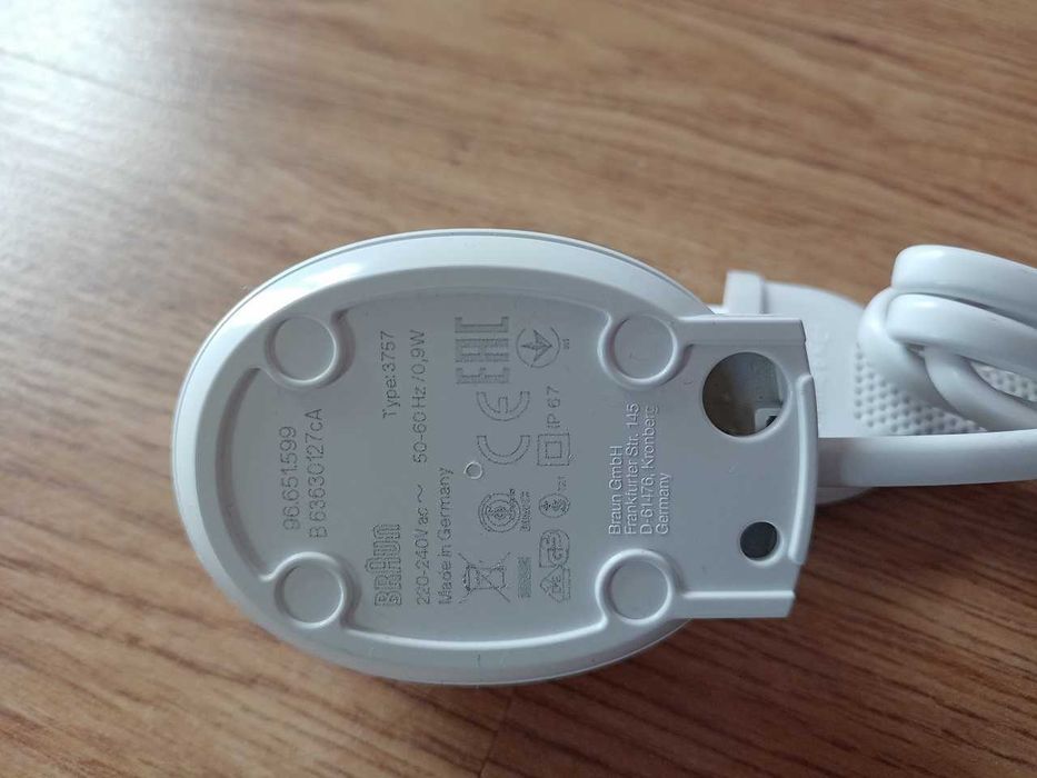 Oral-B szczoteczka elektryczna dla dzieci+ładowarka+4 końcówki