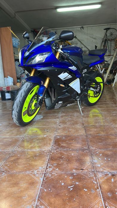 Vendo Yamaha YZFR-R6