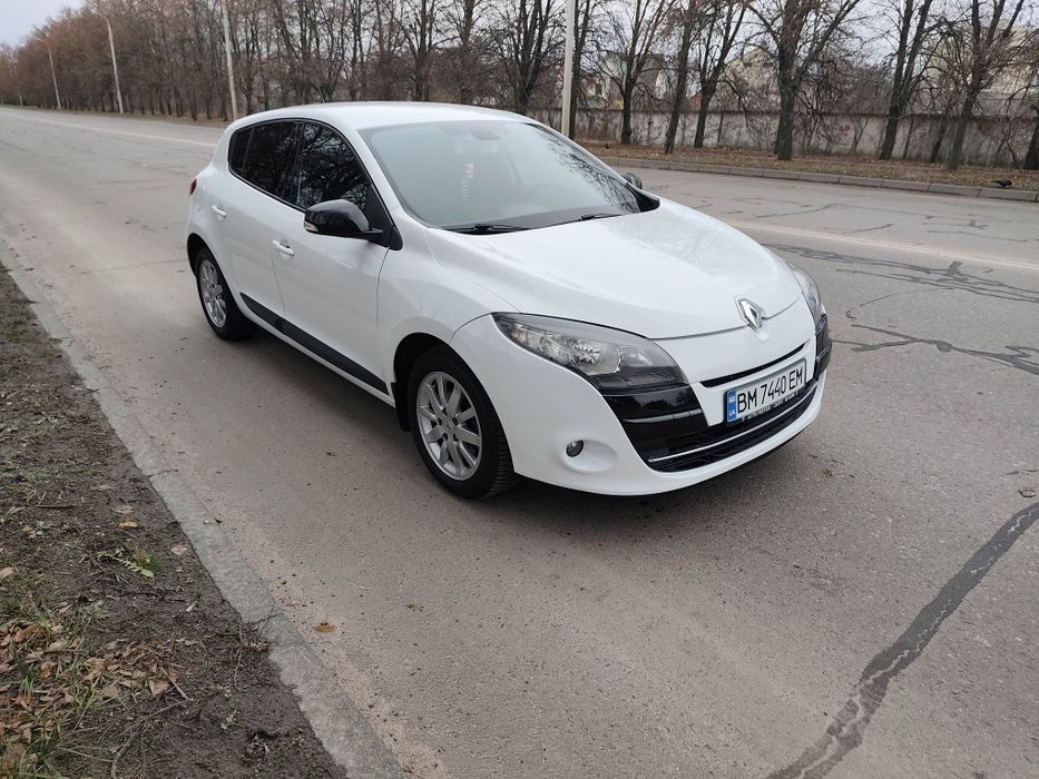 Продам Renault Megane 3 1.6 бензин 2012