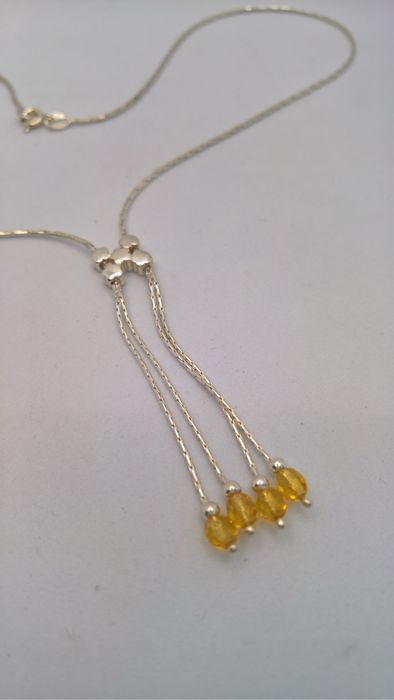 Colar de prata com pingentes