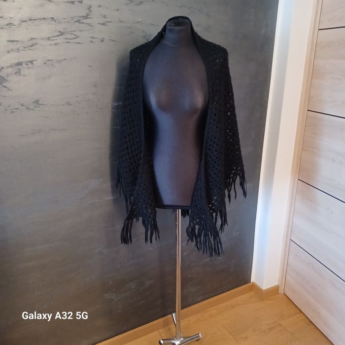 Chusta damska czarna