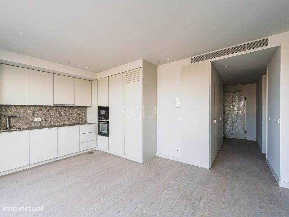 T1 em Primeira Linha de Mar