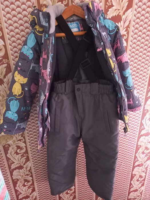 Зимовий комбінезон