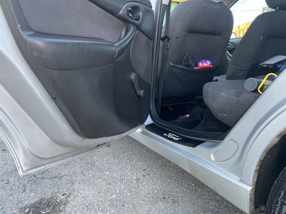 Ford focus универсал 1.6