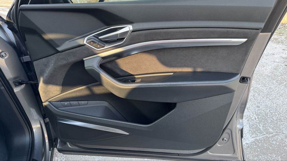 Audi Etron 55 2019 максимальна