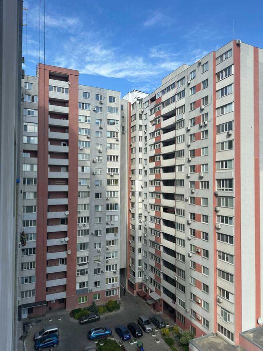 Продам видову 3к квартиру  р-н Казбет | вул. Праведниці Шулежко, 33