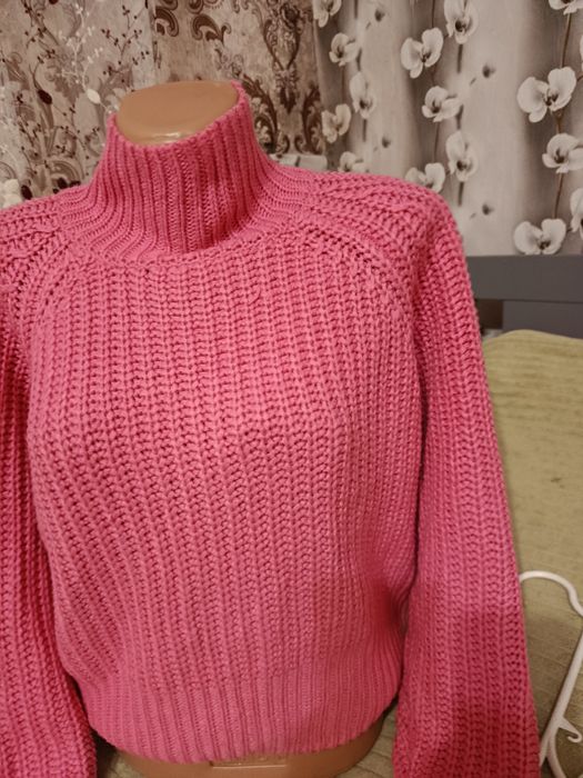 Теплий в'язаний светр